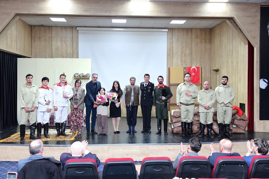 Çanakkale’nin Hikâyesi Kestel’de Sahneye Taşındı