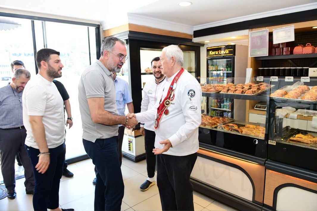 Mehmet Ali Aydemir ve ödüllü usta şef Burhan Türkoğlu ile bir araya geldik.