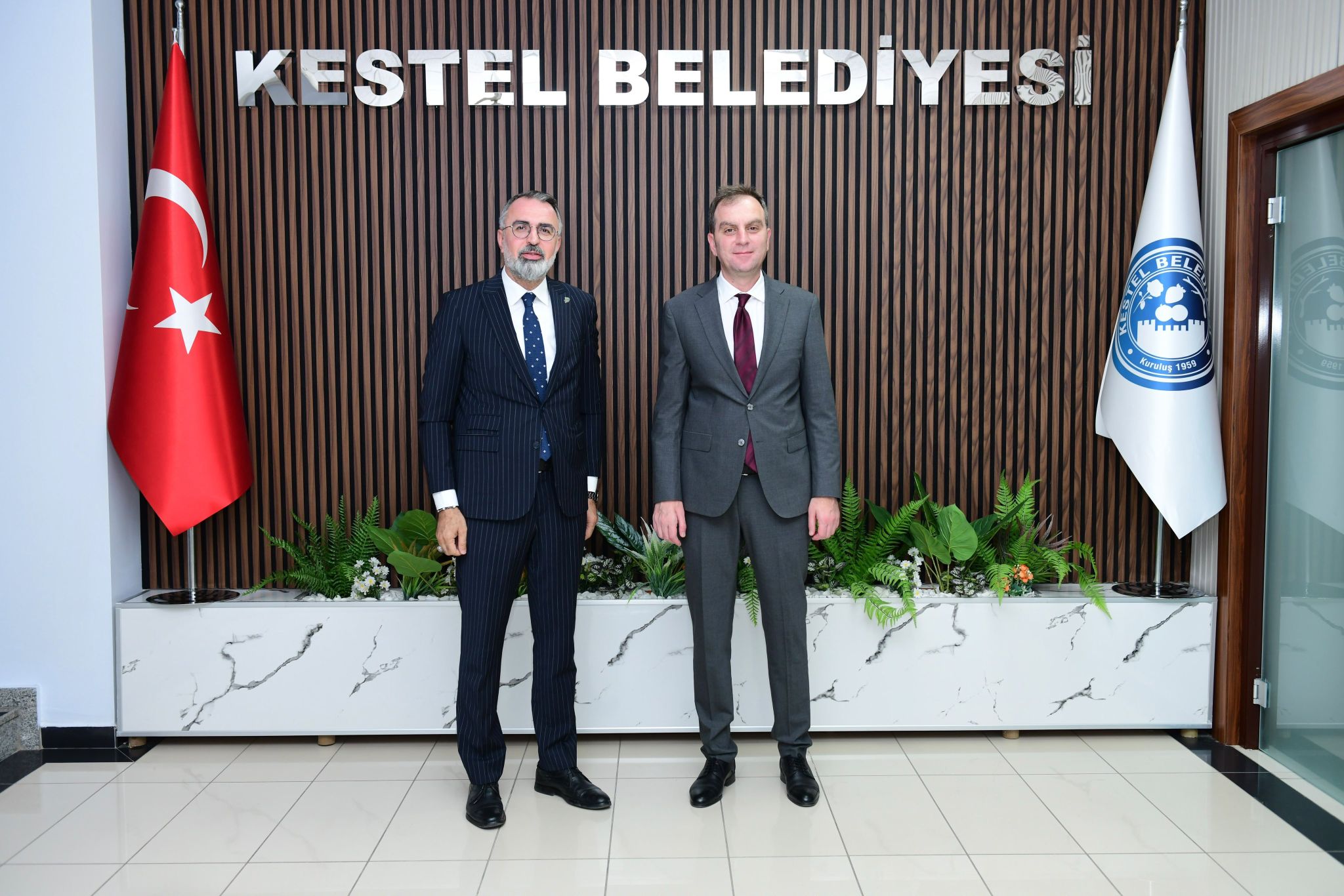 Karayolları Bursa 14. Bölge Müdürü Sayın Yusuf Güneş ve kıymetli heyetini Belediyemizde misafir ettik.