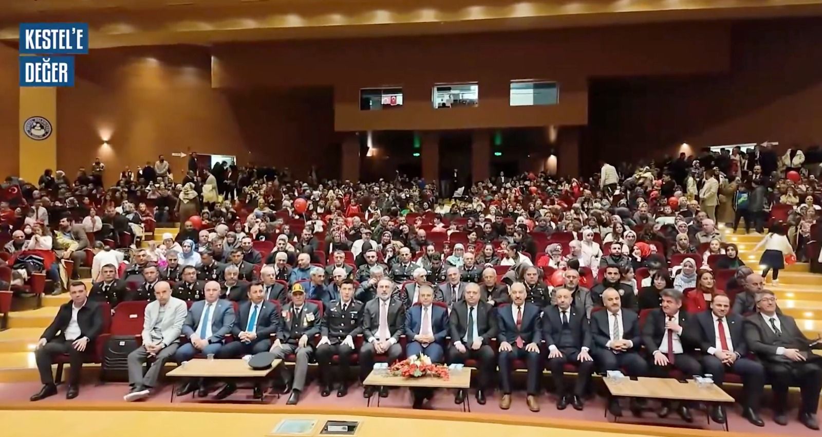 Bugün Kestel’de 23 Nisan’ın anlamına yakışır bir tablo vardı